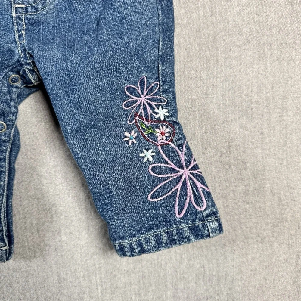 Carter's Baby Girl Jeans 6-9M Floral‎ Embroidered Denim Pants Snap Leg Blue.